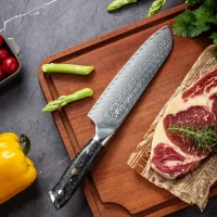 "OBSIDIAN" Santoku Chefmesser Damastmesser mit 67 Lagen 17,5 cm lange Klinge Griff aus Kohlefaser